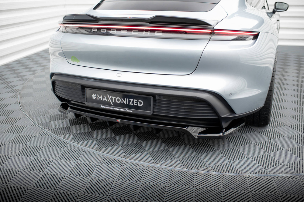eng_pm_Set-of-Splitters-Porsche-Taycan-Taycan-4-Taycan-4S-Taycan-GTS-Mk1-23428_1